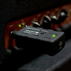 JOYO JW-01 wireless guitar transmitter and receiver detail 9