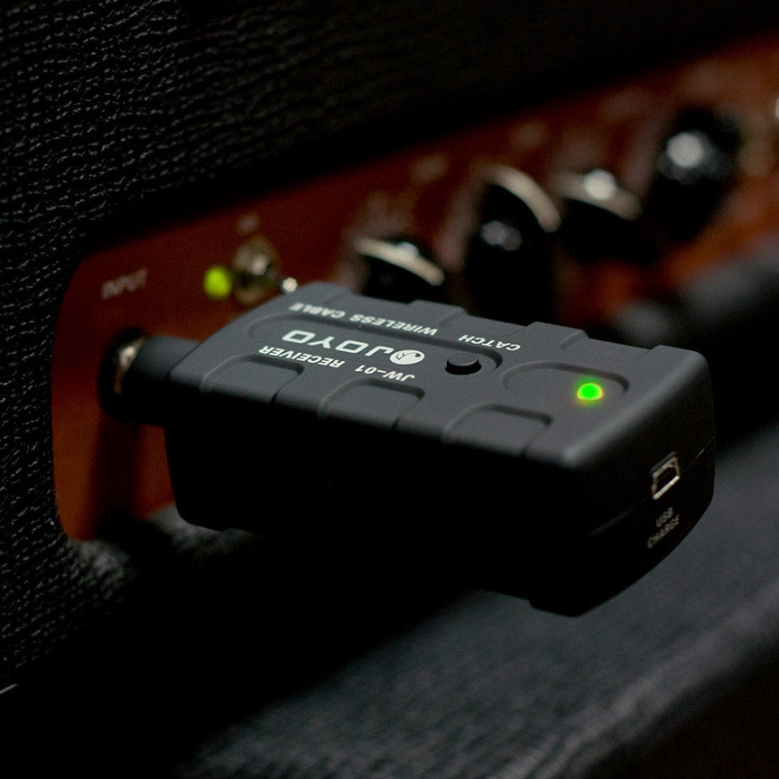 JOYO JW-01 wireless guitar transmitter and receiver detail 9